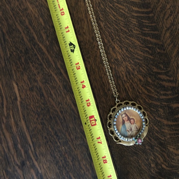 The Divine mother necklace - Picture 5 of 5